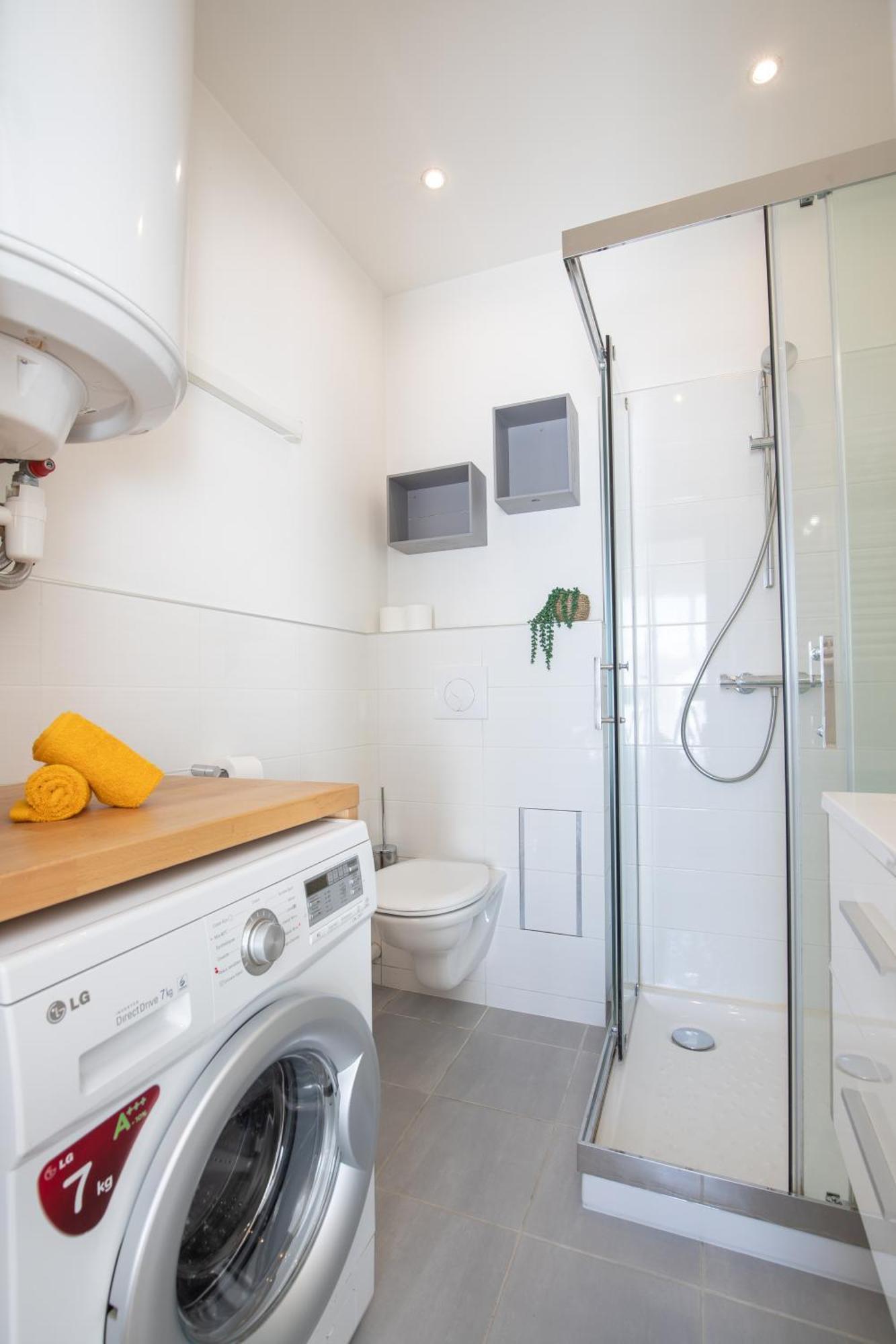 Le Partage Des Eaux - 4 Couchages - Hypercentre - Clim - Wifi Leilighet LʼIsle-sur-la-Sorgue Eksteriør bilde