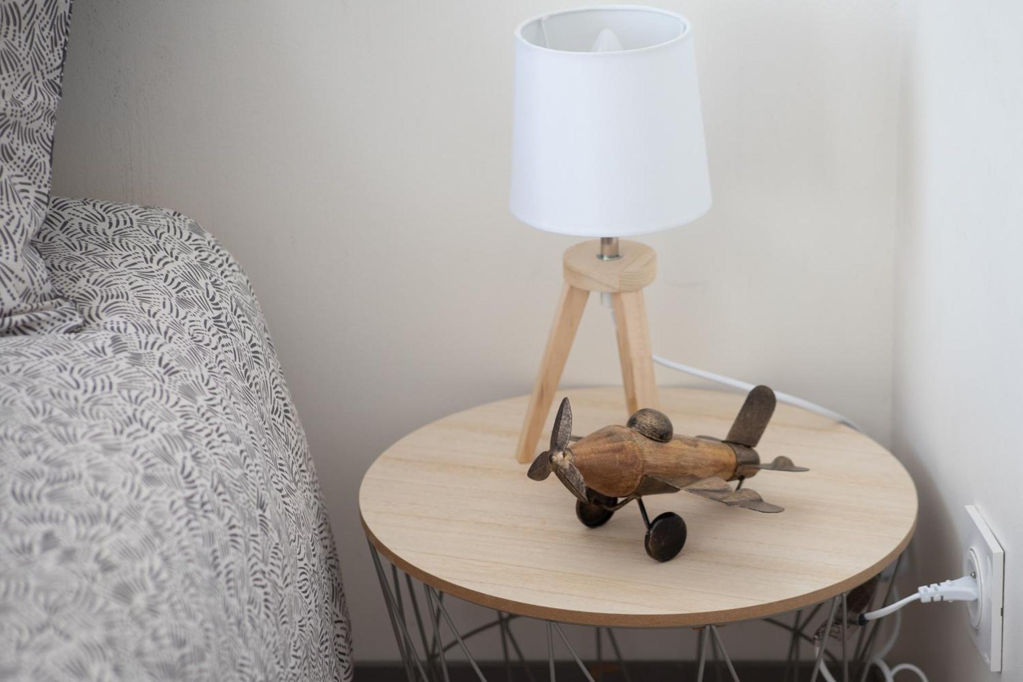 Le Partage Des Eaux - 4 Couchages - Hypercentre - Clim - Wifi Leilighet LʼIsle-sur-la-Sorgue Eksteriør bilde